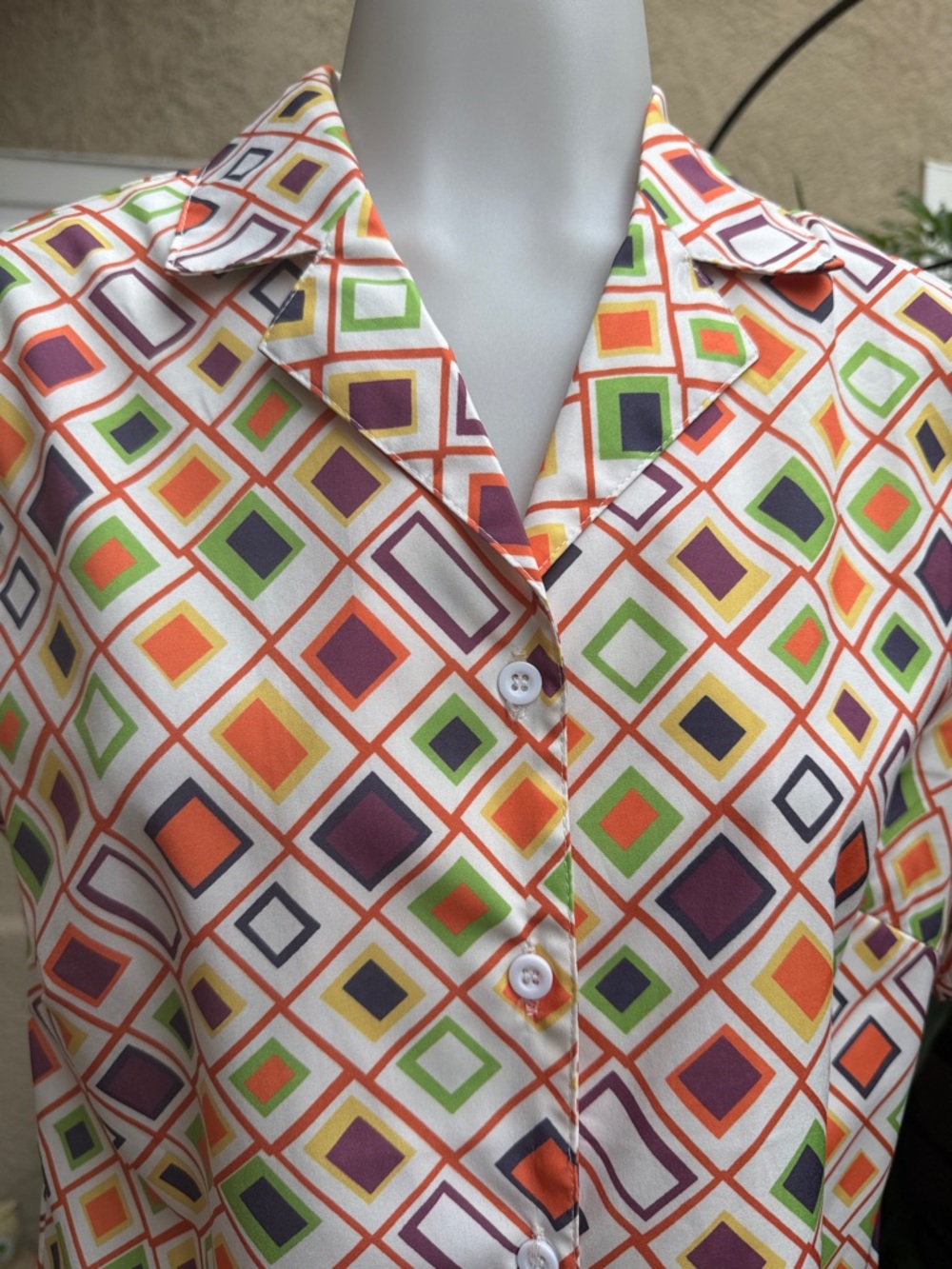 Vintage 70’s Multicolored Short Sleeve Geo Print Button-Up Blouse - Picture 3 of 9